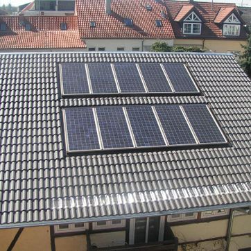 Solarpanel auf dem Dach